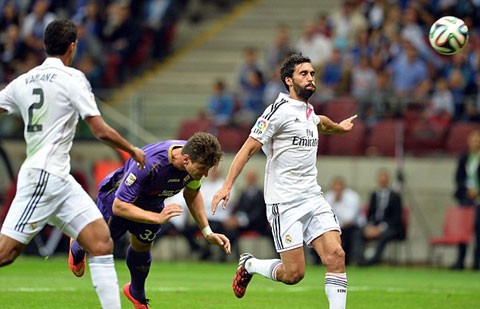 Real Madrid 1-2 Fiorentina: Chết vì chủ quan