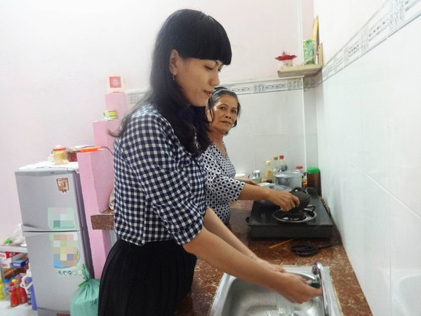 Nghị lực phi thường của cô giáo trẻ từng bị cán nát chân 5 Nghị lực phi thường của cô giáo trẻ từng bị cán nát chân 5