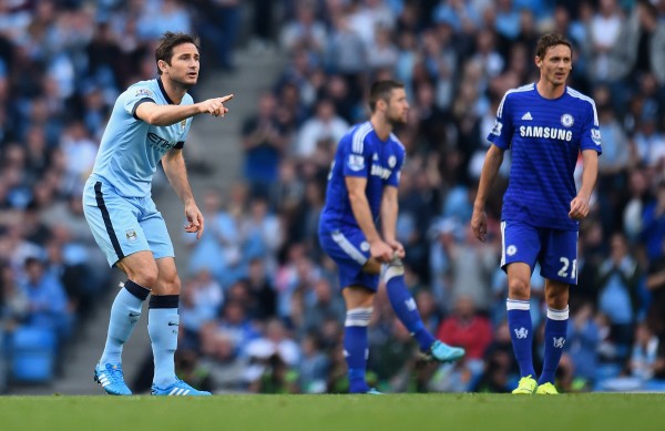 Fan cuồng Chelsea đột tử sau khi Lampard ghi bàn cho Man City