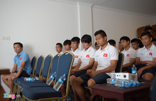 Bầu Đức: 'U19 Việt Nam phải thắng U19 Trung Quốc'