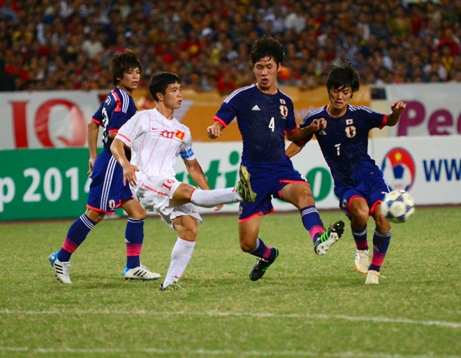 U19 Việt Nam thi đấu nhiều gấp đôi cầu thủ V.League