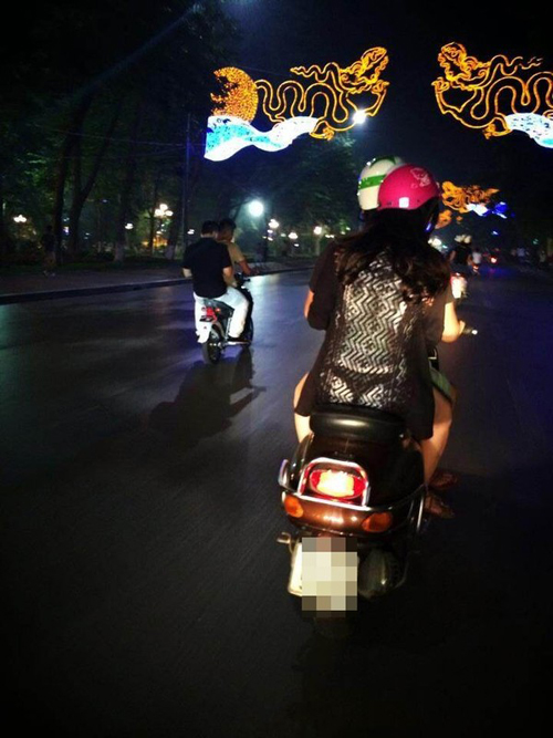 Sự thật gây shock về bức ảnh thiếu nữ 'lộ nội y' giữa phố Hà Nội 6