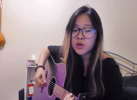 Nữ sinh gốc Việt cover 'Chắc ai đó sẽ về' bằng tiếng Anh gây sốt