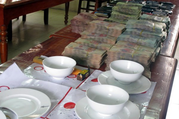Triệt phá sới bạc lớn nhất tại Ninh Bình thu trên 3,5 tỷ đồng 5