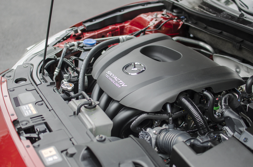 Đánh giá Mazda 3 2015 Hatchback 16