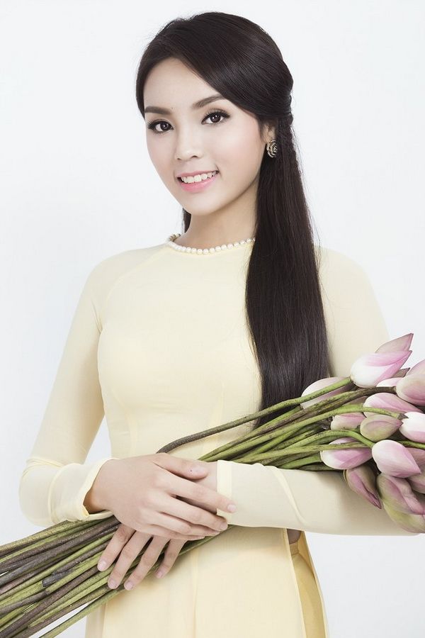 Hoa hậu Việt Nam: Người bị chê, người được khen hết lời 5