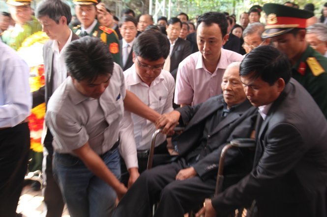 Những hình ảnh xúc động tại lễ viếng ông Nguyễn Bá Thanh 8