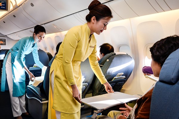 Vietnam Airlines mặc đồng phục mới để lấy ý kiến khách hàng