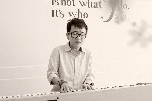 Nhạc sĩ Phương Uyên làm liveshow đầu tiên trong đời 7