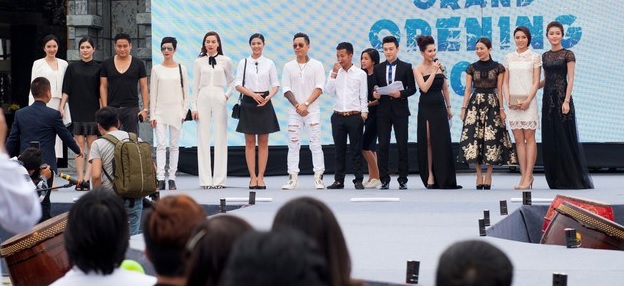 Hoa hậu Nguyễn Cao Kỳ Duyên bị lộ nhược điểm tại sự kiện lớn 6