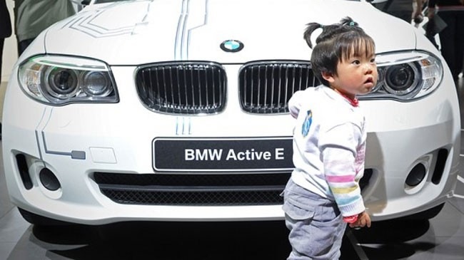Triển lãm ô tô Thượng Hải cấm cả người mẫu và trẻ em 1