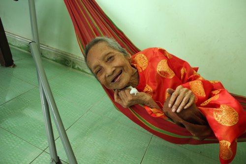 Bí quyết sống lâu của cụ bà Việt Nam cao tuổi nhất Thế giới