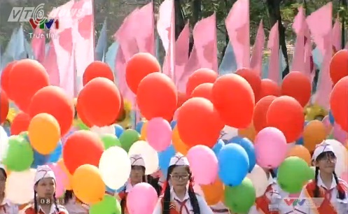 Trực tiếp: Lễ diễu binh, diễu hành kỷ niệm 40 năm giải phóng miền Nam thống nhất đất nước 8