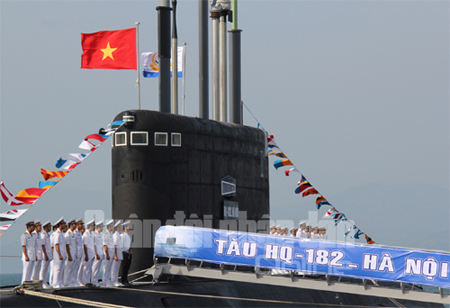 Phóng viên Trung Quốc nói tàu ngầm Kilo Việt Nam là tàu hạt nhân 2