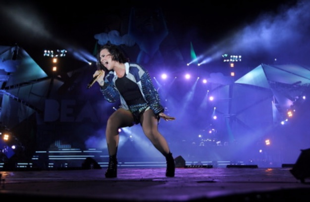 Ca sĩ Demi Lovato bùng nổ cùng lượng khán giả 'khổng lồ' tại Việt Nam 1