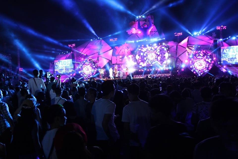 Ca sĩ Demi Lovato bùng nổ cùng lượng khán giả 'khổng lồ' tại Việt Nam 3