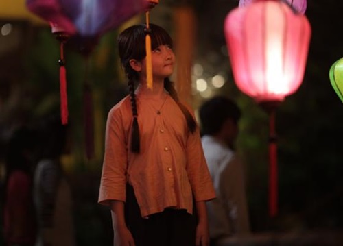 Bật mí bé gái Bật mí bé gái