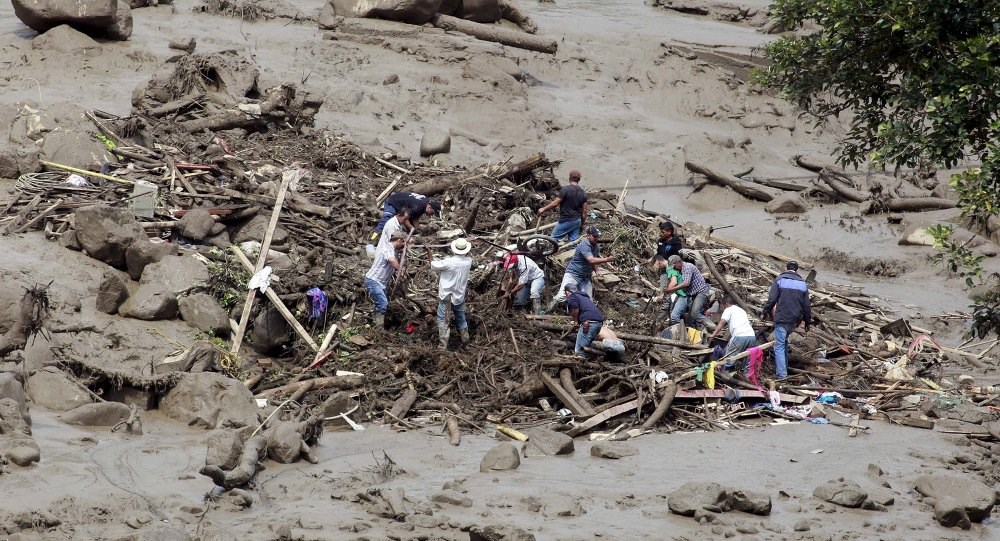 Video: Sập núi kinh hoàng ở Colombia 61 người thiệt mạng 1