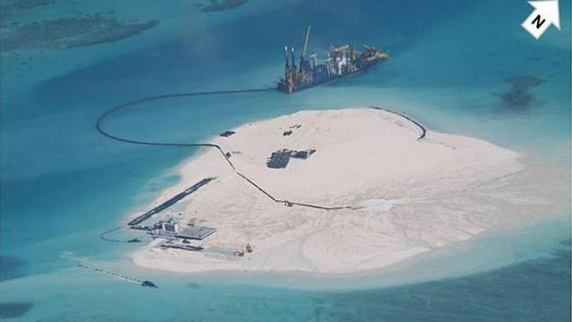 Đô đốc Mỹ yêu cầu Trung Quốc giải thích việc xây đảo tại Biển Đông 1
