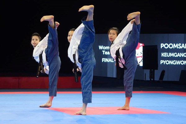 Hotgirl Taekwondo Việt Nam đã giành lại HCV từ tay Thái Lan 4