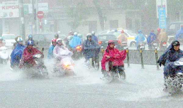  Thời tiết ngày 14/6: Mưa giông lớn dị thường tại Hà Nội có khả năng tái diễn