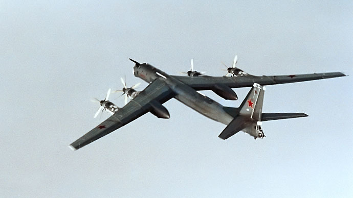 Video: Máy bay ném bom chiến lược Tu-95 của Nga bị rơi 1