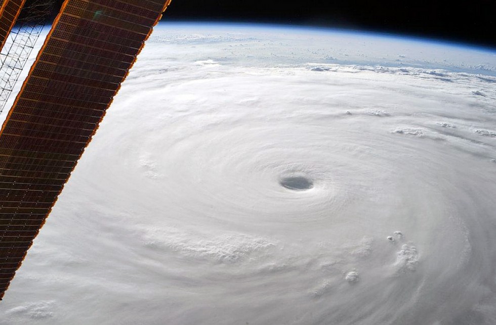 NASA cảnh báo siêu bão Soudelor sẽ gây ra sóng 'tử thần' 6
