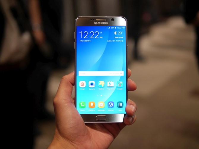 Galaxy Note 5 chính thức trình làng, đột phá với bút Spen 2 Galaxy Note 5 chính thức trình làng, đột phá với bút Spen 2
