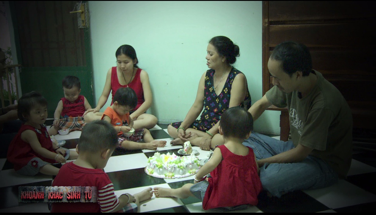Hình ảnh hiện tại của những đứa trẻ trong ca sinh năm đầu tiên ở Việt Nam  2