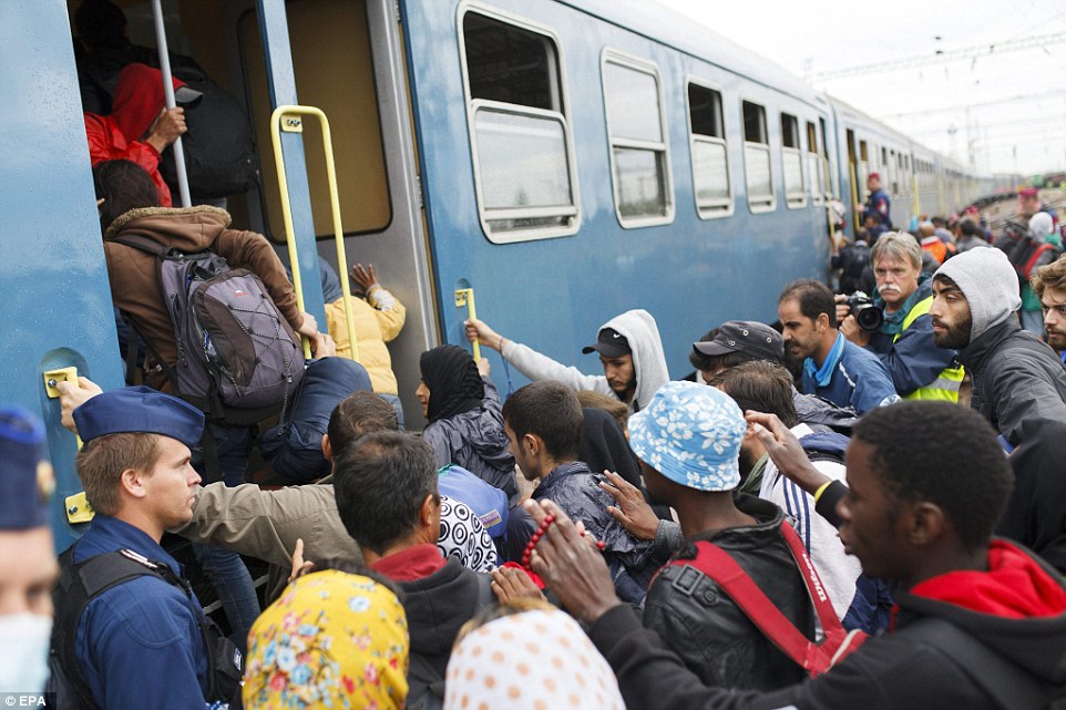 Sốc:  20.000 người nhập cư tràn vào Áo chỉ trong 2 ngày 6