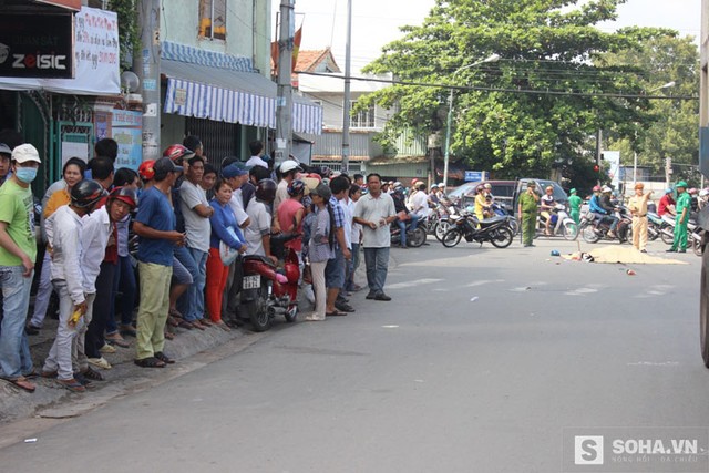 Tai nạn giao thông, đôi nam nữ chết thảm dưới bánh xe ben 2