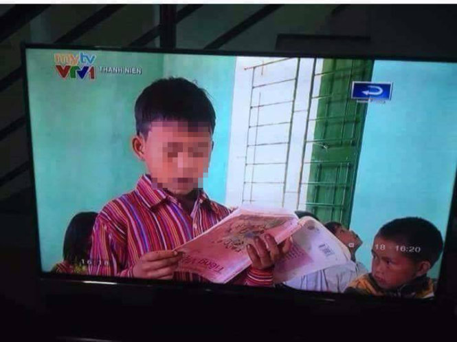 Vụ học sinh đọc sách ngược: VTV lên tiếng 1
