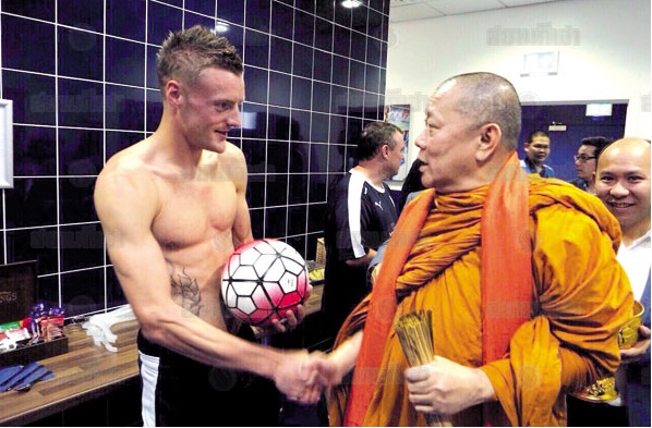 Quyết thắng MU, Chủ tịch CLB Leicester City mời thầy Thái Lan sang 'làm phép' 2
