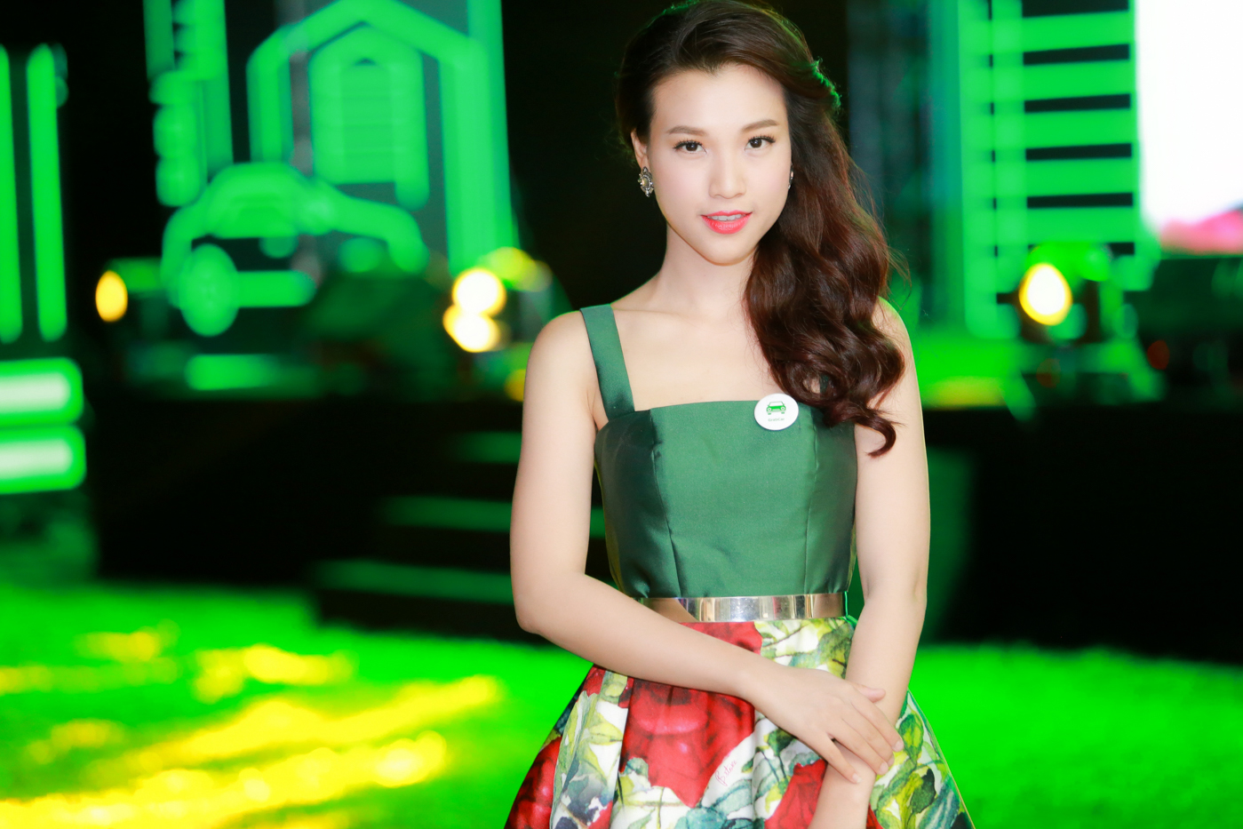 Hoàng Oanh đọ sắc cùng Phạm Hương tại sự kiện 4 Hoàng Oanh đọ sắc cùng Phạm Hương tại sự kiện 4