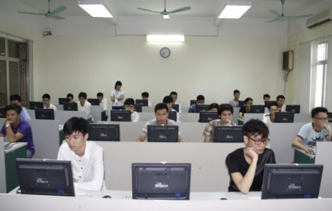 Ngày 5/5, gần 70.000 thí sinh dự thi đợt 1 vào Đại học Quốc gia Hà Nội