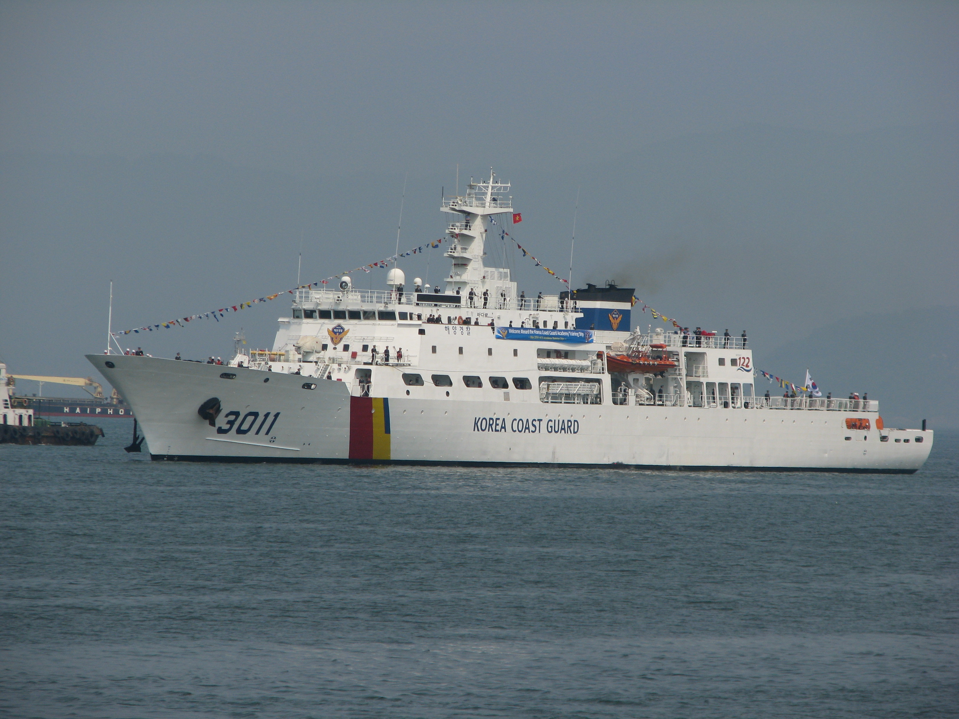 Cận cảnh tàu huấn luyện Hàn Quốc thăm Đà Nẵng