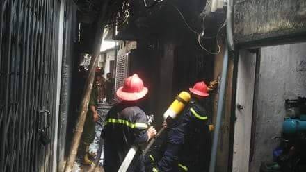Hà Nội: Cháy lớn ở phố Thái Hà, một người bị thương