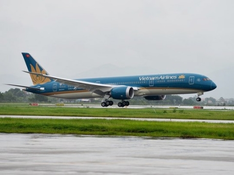 Nguyên nhân siêu máy bay Boeing 787 của Vietnam Airlines bị vỡ cửa 1