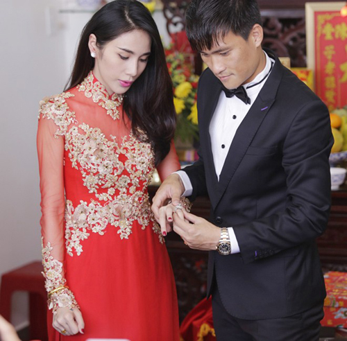 Cuộc sống đắp đầy hàng hiệu của sao Việt sau khi lấy chồng đại gia 16 Cuộc sống đắp đầy hàng hiệu của sao Việt sau khi lấy chồng đại gia 16