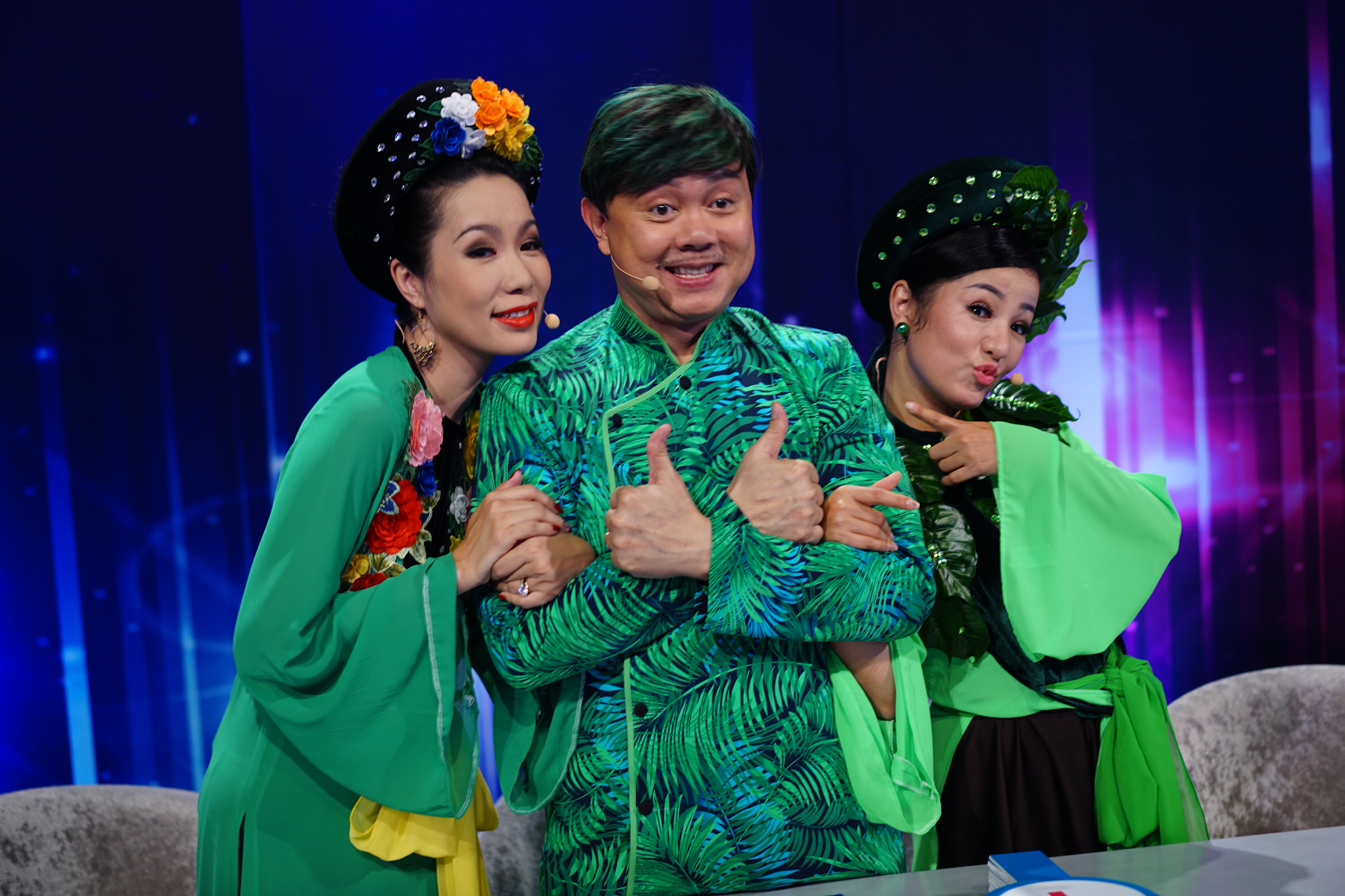 Khán giả “khóc thét” với nhan sắc kinh hoàng của Thị Nở - Thúy Nga 8 Khán giả “khóc thét” với nhan sắc kinh hoàng của Thị Nở - Thúy Nga 8