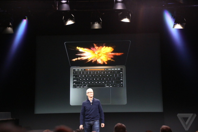 Macbook Pro mới ra mắt với Touchbar, vân tay, giá từ 1.499 USD 1