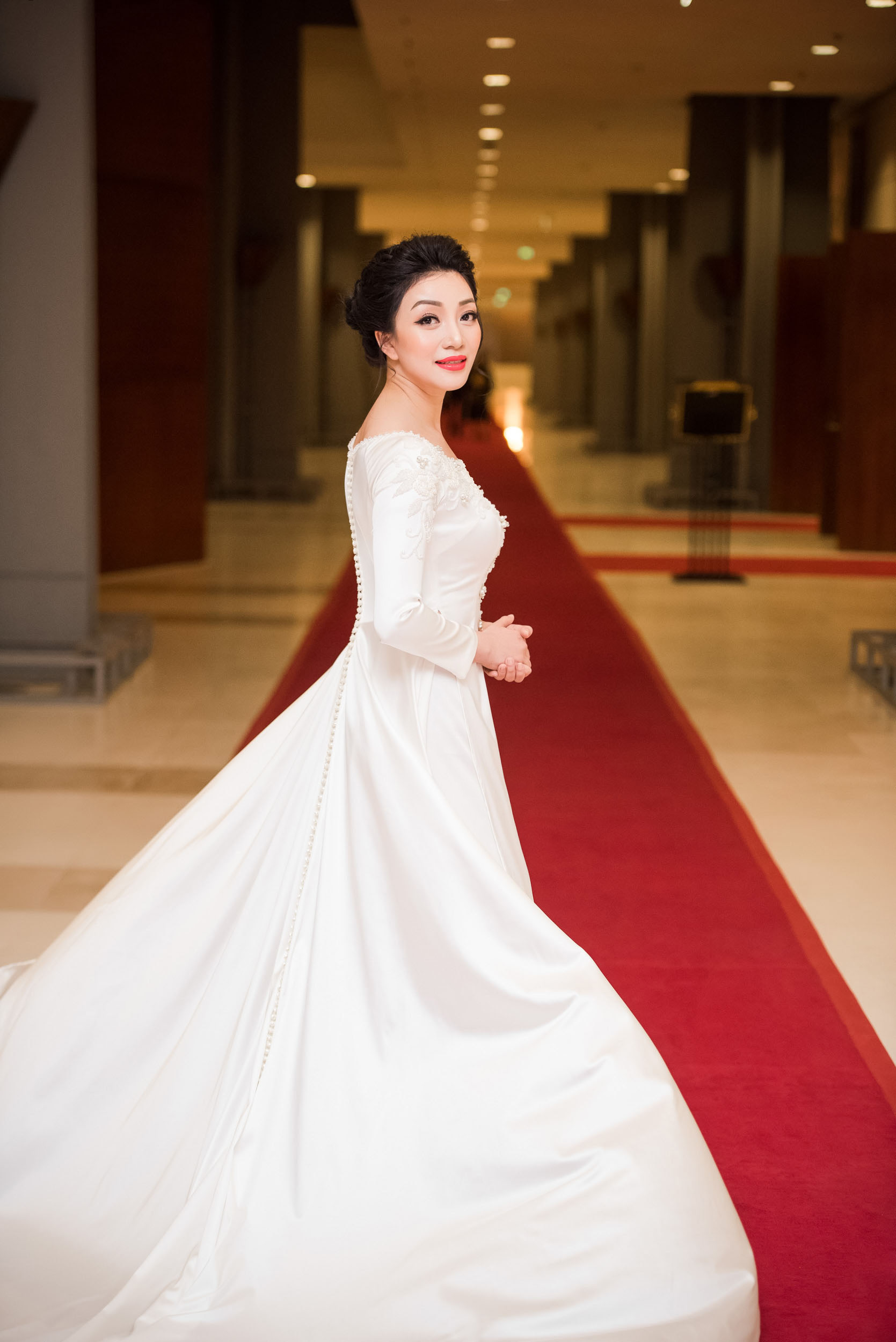 Phạm Thu Hà trở lại sân khấu sau thời gian sang Mỹ làm nhạc 5 Phạm Thu Hà trở lại sân khấu sau thời gian sang Mỹ làm nhạc 5