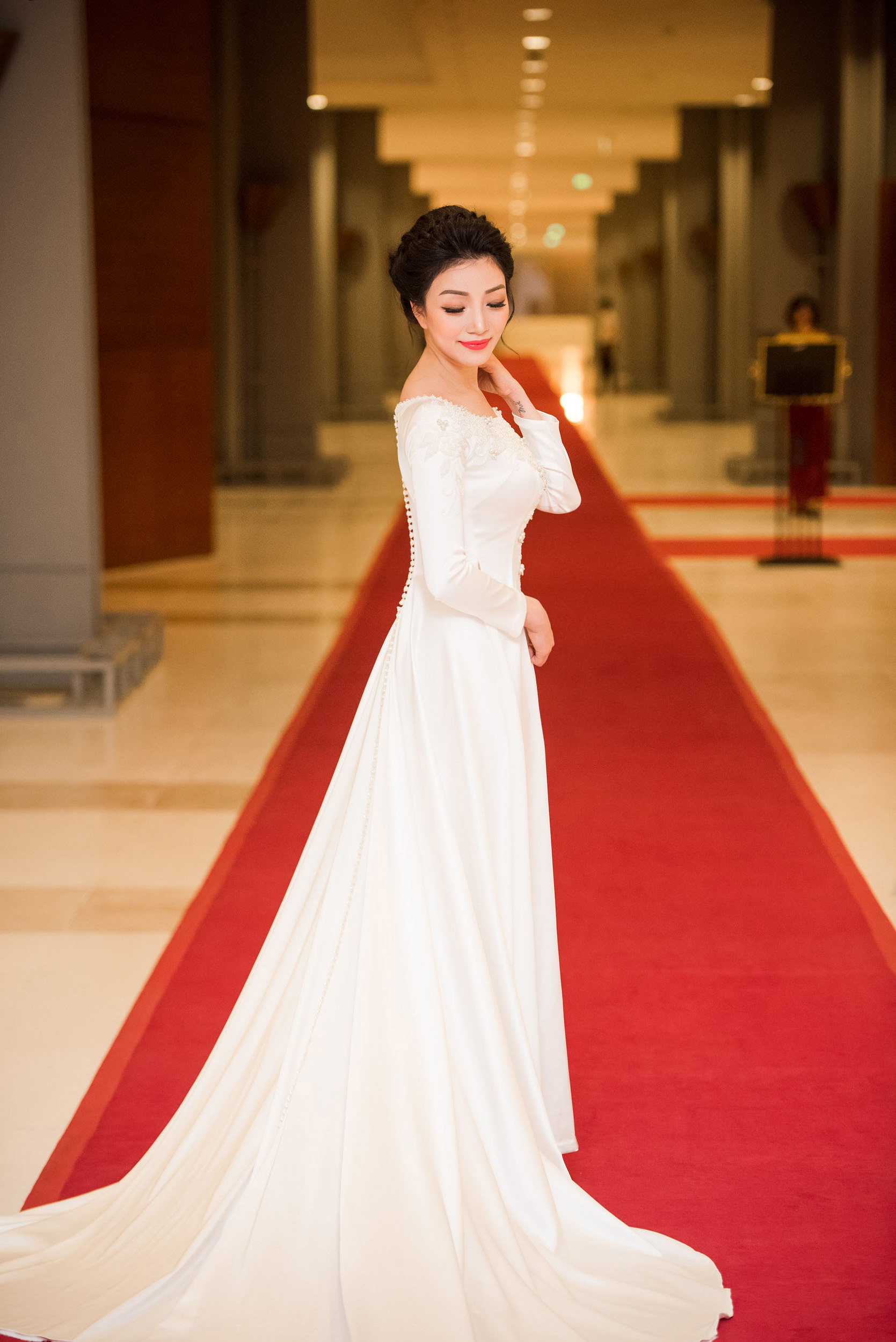 Phạm Thu Hà trở lại sân khấu sau thời gian sang Mỹ làm nhạc 6 Phạm Thu Hà trở lại sân khấu sau thời gian sang Mỹ làm nhạc 6