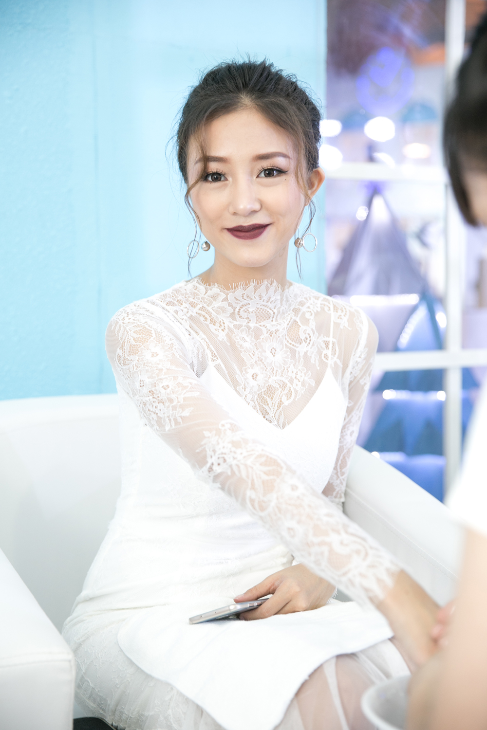 Quỳnh Anh Shyn làm tiểu thư đài các đón Giáng sinh sớm 9 Quỳnh Anh Shyn làm tiểu thư đài các đón Giáng sinh sớm 9
