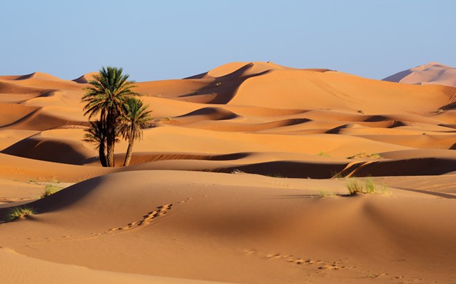 Kết quả hình ảnh cho Núi cát trên sa mạc Sahara