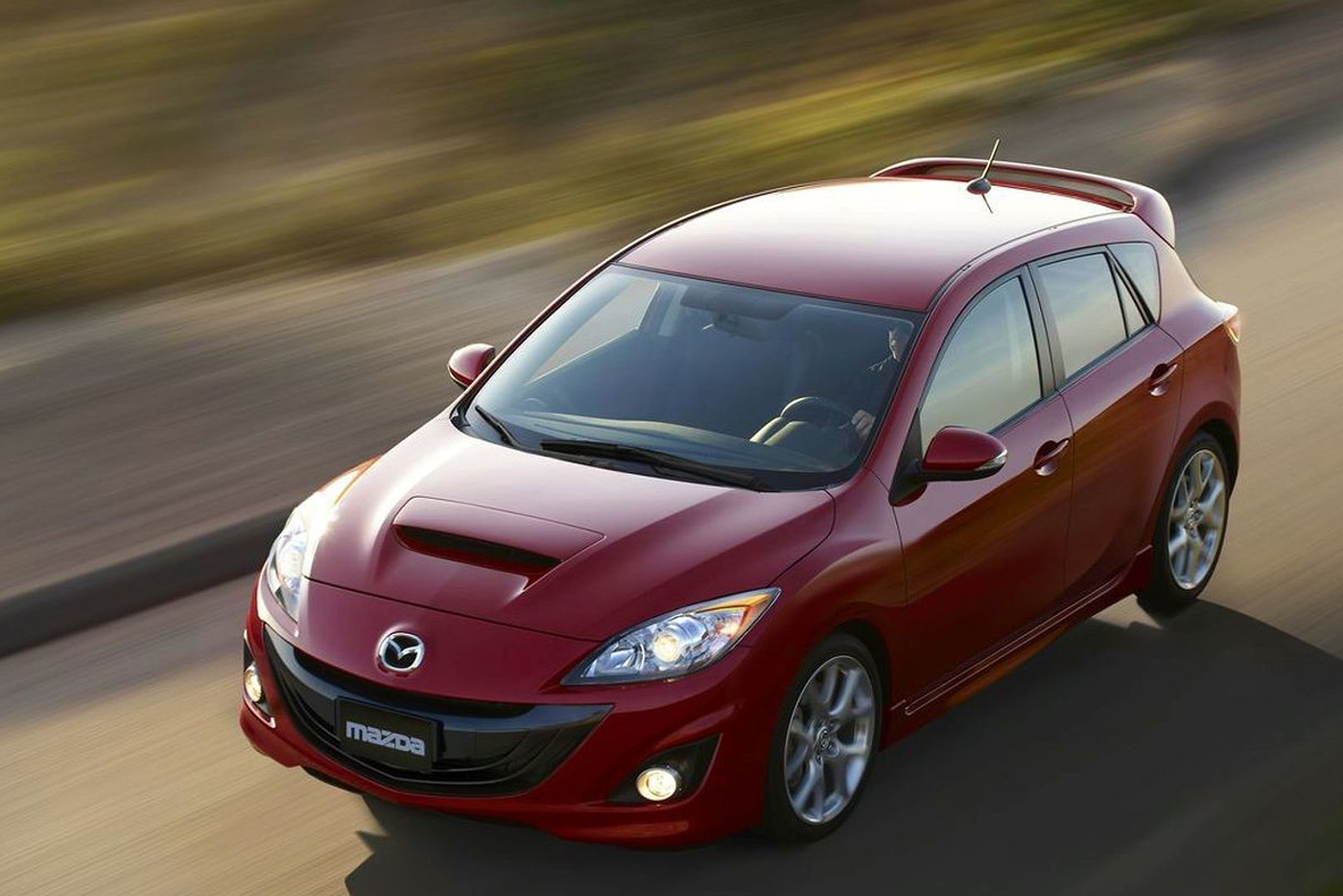 Lỗi ghế lái, hơn 173.000 xe Mazda bị triệu hồi 1