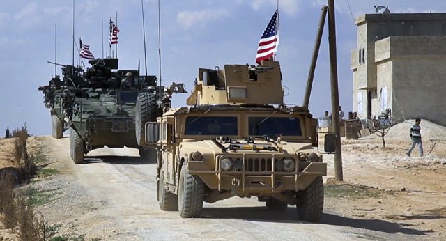 Lính Nga - Mỹ cố tình 'phớt lờ' nhau trên chiến trường Syria 1