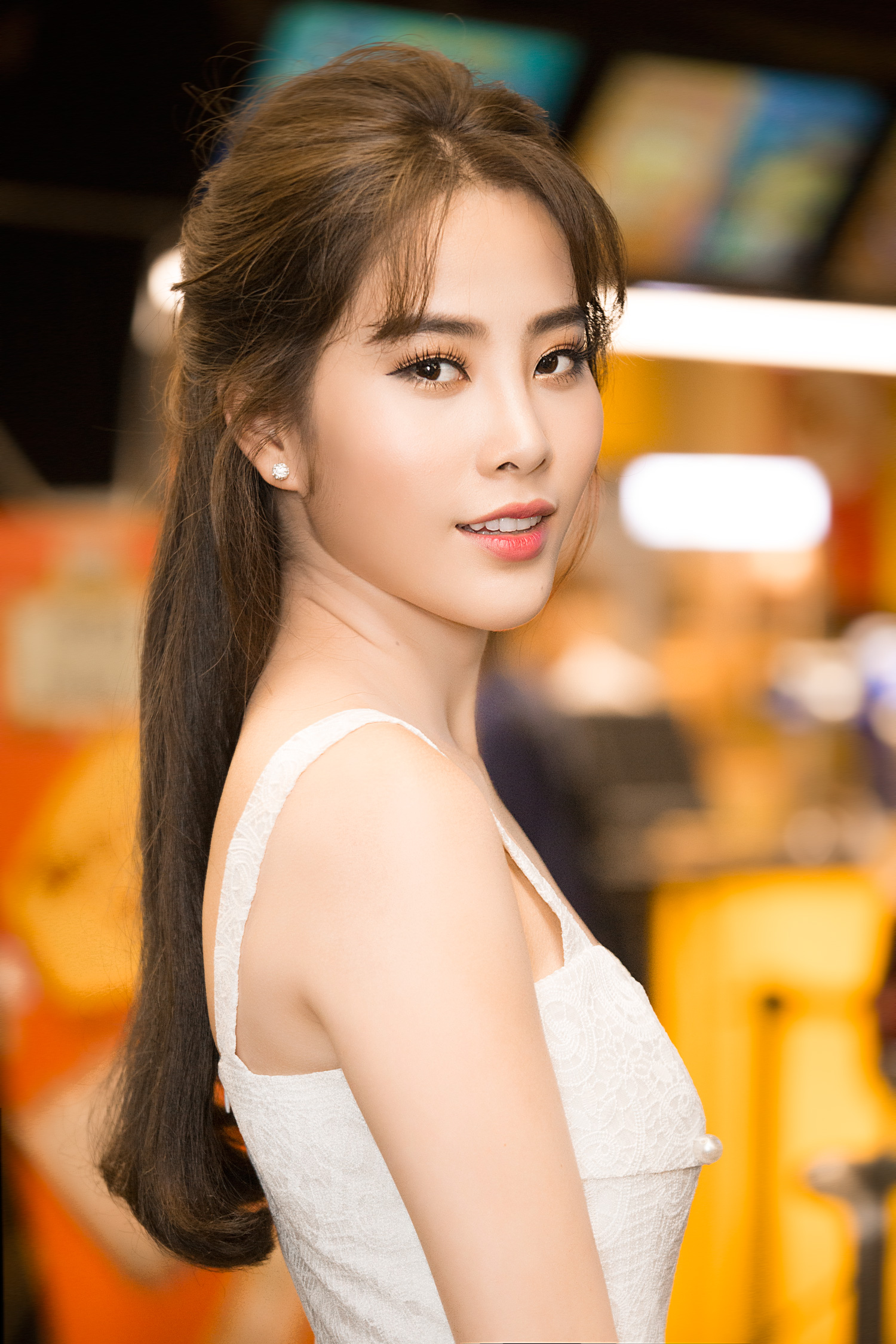 Nam Em họp fanclub tại rạp chiếu phim, tích cực quảng bá cho Nam Em họp fanclub tại rạp chiếu phim, tích cực quảng bá cho