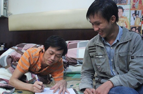 Xây nhà thờ Tổ 100 tỷ, nhà ở của Hoài Linh lại đơn giản đến ngỡ ngàng 10 Xây nhà thờ Tổ 100 tỷ, nhà ở của Hoài Linh lại đơn giản đến ngỡ ngàng 10