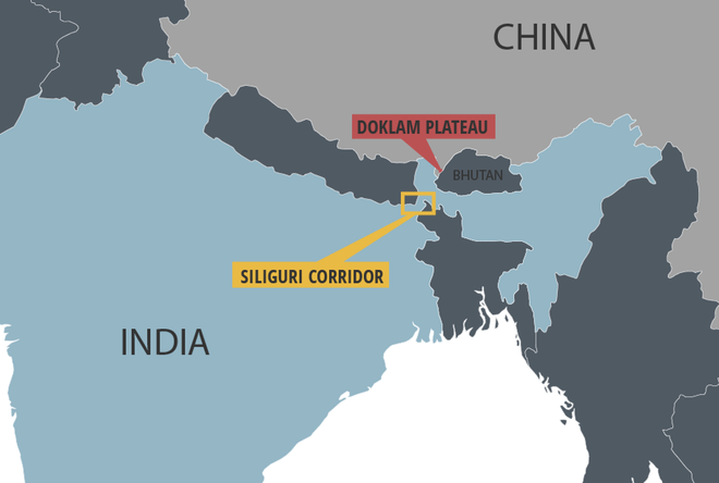 Sợ Trung Quốc mở đường cho xe tăng, Ấn Độ đổ quân tình báo tới biên giới nghe ngóng - Ảnh 1.